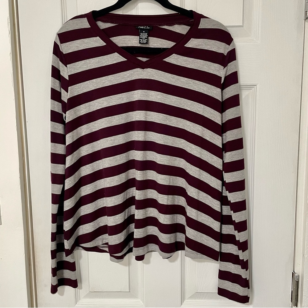 Rue 21 women’s striped t-shirt
